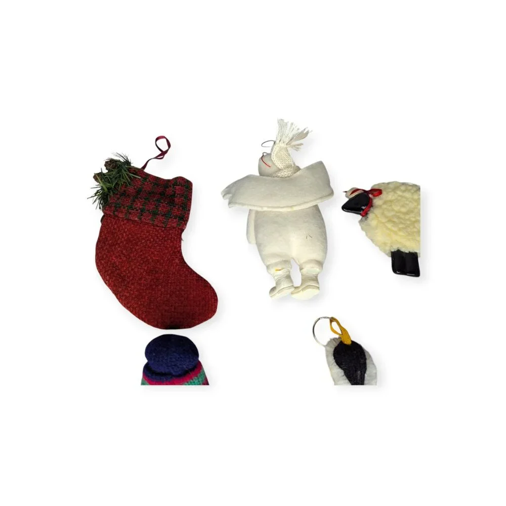 Group of 6 Christmas Ornaments